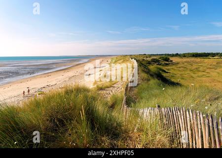 Frankreich, Manche, Cotentin, Agon Coutainville, Badeort Coutainville, Strandpromenade und Strand Stockfoto