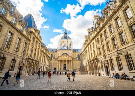 Frankreich, Paris, Universität Sorbonne, Eingang zur Kapelle vom Hof der Ehren der Universität Sorbonne Stockfoto