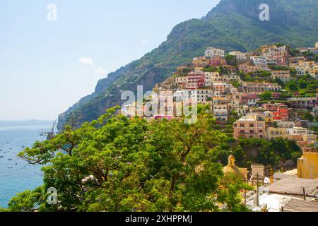 Blick auf Positano. Amalfiküste, Kampanien, Italien. Stockfoto