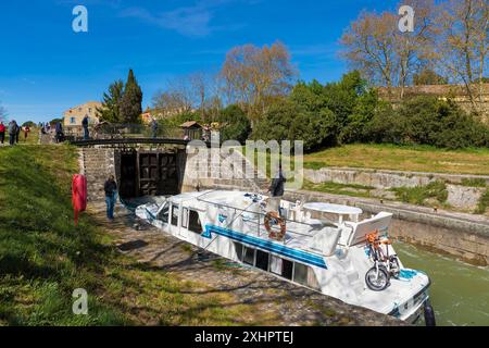 Frankreich, Aude, Canal du Midi, von der UNESCO zum Weltkulturerbe erklärt, Mühlenschleuse Trebes Stockfoto