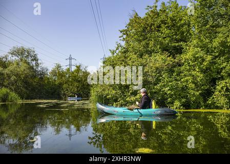 Frankreich, Bas Rhin, Strabourg, Naturschutzgebiet Rohrschollen, Inventarisierung der Wasserbohrmaschine im Brunnwasser Stockfoto