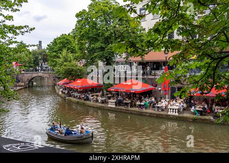 Restaurants, Pubs am Oudegracht, Kanal, Kanal in der Altstadt von Utrecht, Niederlande Stockfoto