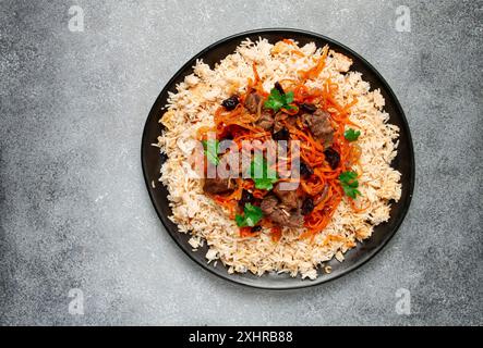 Kabuli Pulao, Pilaw, das Nationalgericht Afghanistans, Reis mit Fleisch, hausgemacht, keine Leute Stockfoto