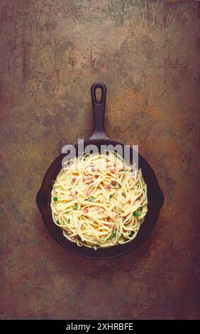 Spaghetti Carbonara, Spaghetti in Sahnesauce, mit Pancetta, hausgemacht, keine Leute Stockfoto