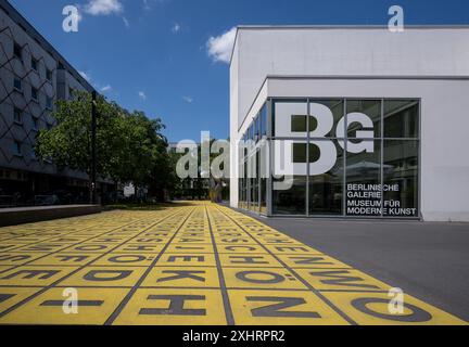 Berlin, Deutschland. Juli 2024. Außenansicht der Berlinischen Galerie (Spitzname: Landesmuseum für Moderne Kunst, Fotografie und Architektur) im Kreuzberger Stadtteil. Quelle: Monika Skolimowska/dpa/Alamy Live News Stockfoto