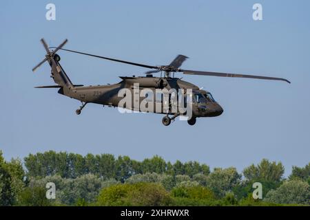 UH-60M Black Hawk auf der CIAV Air Show 2024 in Varazdin, Kroatien Stockfoto