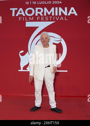 Taormina, Italien. Juli 2024. Abel Ferrara besucht am 15. Juli 2024 das 70. Taormina Film Festival in Taormina, Italien. (Foto: Gabriele Maricchiolo/NurPhoto) Credit: NurPhoto SRL/Alamy Live News Stockfoto