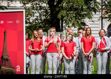 RIGA, Lettland. Juli 2024. Die Präsentation des „Teams Lettland“ und die Bekanntgabe der Fahnenträger der XXXIII. Olympischen Sommerspiele. Quelle: Gints Ivuskans/Alamy Live News Stockfoto