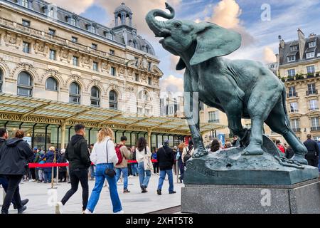 Jeune éléphant pris au piège, 1878, Emmanuel Fremiet, Musée d'Orsay, Paris, Frankreich, Europa Stockfoto