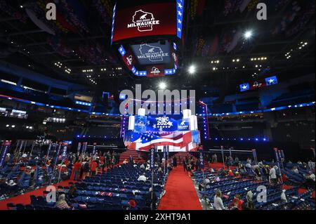 Milwaukee, USA. Juli 2024. Atmosphäre im Fiserv Forum während der Republican National Convention 2024 in Milwaukee, WI, 15. Juli 2024. (Foto: Anthony Behar/SIPA USA) Credit: SIPA USA/Alamy Live News Stockfoto