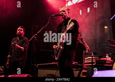 Calexico Band Live-Konzert im Castello Sforzesco (Castel von Sforza) Mailand, Italien 15. Juli 2024 © Giorgia de Dato Stockfoto