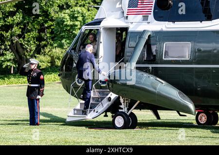 Washington, Usa. Juli 2024. Präsident Joe Biden besteigt Marine One beim Verlassen des Weißen Hauses in Washington, DC (Foto: Michael Brochstein/SIPA USA) Credit: SIPA USA/Alamy Live News Stockfoto