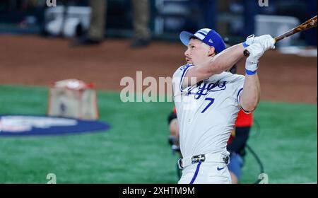 Arlington, Usa. Juli 2024. Der Shortstop Bobby Witt Jr. (7) von Kansas City Royals tritt am Montag, den 15. Juli 2024, in den letzten vier Jahren beim Home Run Derby an, der zum All Star Game im Globe Life Field in Arlington, Texas, führt. Foto: Matt Pearce/UPI Credit: UPI/Alamy Live News Stockfoto