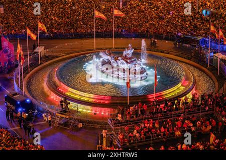 Madrid, Spanien. Juli 2024. Allgemeiner Blick auf die Plaza Cibeles während der Feier des Sieges der spanischen Fußballmannschaft bei der Euro-Weltmeisterschaft 2024. Quelle: SOPA Images Limited/Alamy Live News Stockfoto