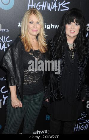 Manhattan, Vereinigte Staaten Von Amerika. Oktober 2014. POMPANO BEACH, FL - 29. MÄRZ: Ann Wilson und Nancy Wilson von Heart treten am 29. März 2009 im Pompano Beach Ampitheatre in Hollywood, Florida auf. Leute: Nancy Wilson, Ann Wilson Credit: Storms Media Group/Alamy Live News Stockfoto