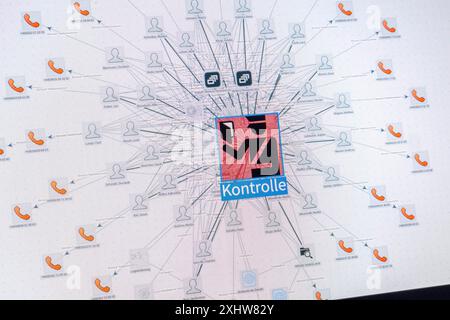 München, Deutschland. Juni 2024. Eine Testversion der umstrittenen Polizeisoftware „Vera“ ist auf einem Bildschirm im Bayerischen Landeskriminalamt (LKA) zu sehen. Quelle: Peter Kneffel/dpa/Alamy Live News Stockfoto