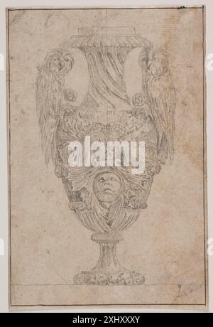 Zeichnung von Jacques Francois Joseph Saly mit einer dekorativen Vase mit zwei Eulen und einem Kopf nach einer Suite von 1746, die klassische Ornamente und Tiermotive hervorhebt. Stockfoto