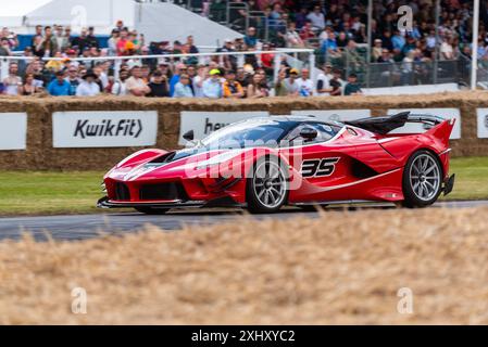 2019 Ferrari FXX-K Evo Sportwagen beim Goodwood Festival of Speed 2024 Motorsport Event in West Sussex, Großbritannien Stockfoto