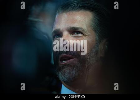 Milwaukee, USA. Juli 2024. Donald J Trump Jr. Beim Republican National Convention in Milwaukee, Wisconsin, beim Fiserv Forum am Montag, 15. Juli 2024. Credit: Annabelle Gordon/CNP/MediaPunch Credit: MediaPunch Inc/Alamy Live News Stockfoto