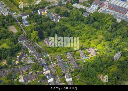 Luftbild, Wiesenfläche der ehemaligen Kleingartenanlage am Ruhrort, Arbeiter-Wohnsiedlung am Ruhrort, Dahlhausen, Bochum, Ruhrgebiet, Nordrhein-Westfalen, Deutschland ACHTUNGxMINDESTHONORARx60xEURO *** Luftaufnahme, Wiese des ehemaligen Kleingartengeländes am Ruhrort, Arbeiterwohnheim am Ruhrort, Dahlhausen, Bochum, Ruhrgebiet Nordrhein-Westfalen, Deutschland ACHTUNGxMINDESTHONORARx60xEURO Stockfoto