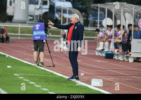 Moskau, Russland. Juli 2024. Der russische Trainer Juri Krasnozhan wurde während der Freundschaftsspiele zwischen Russland und der DVRK im Moskwitsch-Stadion gesehen. Endstand; Russland 0:0 Nordkorea. (Foto von Daniel Felipe Kutepov/SOPA Images/SIPA USA) Credit: SIPA USA/Alamy Live News Stockfoto