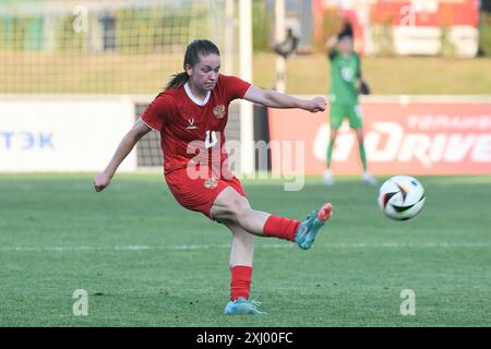 Moskau, Russland. Juli 2024. Alina Myagkowa aus Russland wurde während der Freundschaftsspiele der Frauen zwischen Russland und der DVRK im Moskwitsch-Stadion beobachtet. Endstand; Russland 0:0 Nordkorea. (Foto von Daniel Felipe Kutepov/SOPA Images/SIPA USA) Credit: SIPA USA/Alamy Live News Stockfoto