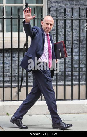 London, 16. Juli 2024. Darren Jones, Chief Secretary of the Treasury, MP Bristol North West und John Healey, Verteidigungsminister, MP Rawmarsh und Conisbrough. Die Minister nehmen an der Kabinettssitzung der Labour Party in der Downing Street, London, UK, Teil. Credit: Imageplotter/Alamy Live News Stockfoto