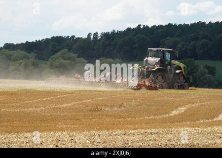 Uckermark GER, Deutschland, 20240715,Uckermark, Mähdrescher *** Uckermark GER, Deutschland, 20240715,Uckermark, Mähdrescher Stockfoto