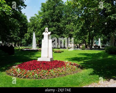 Statue des kroatischen Dichters Ivan Mazuranic im Park Zrinjevac Zagreb Kroatien Stockfoto