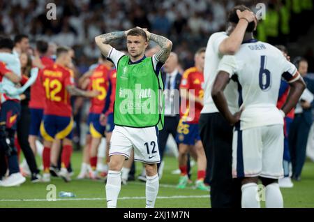 Berlin, Allemagne. Juli 2024. Kieran Trippier aus England nach dem Fußball-Finale der UEFA Euro 2024 zwischen Spanien und England am 14. Juli 2024 im Olympiastadion in Berlin - Foto Jean Catuffe/DPPI Credit: DPPI Media/Alamy Live News Stockfoto