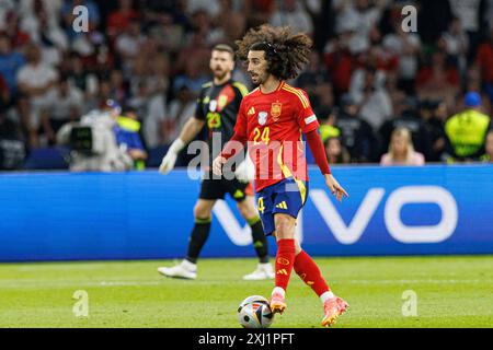 Marc Cucurella wurde während des Endspiels der UEFA Euro 2024 zwischen den Nationalmannschaften Spaniens und Englands im Olympiastadion in Berlin gesehen (Maciej Rogowski) Stockfoto