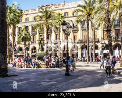 Plac Reial im Barri Gotic in Barcelona, Katalonien, Spanien. Stockfoto