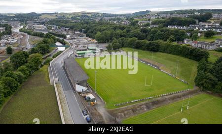 Drohnenblick auf den Mansfield Park, Heimstadion des Hawick Rugby Football Clubs. Mansfield Road, Hawick, Schottland. Stockfoto