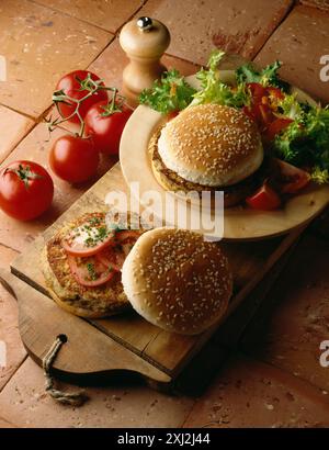 Hamburger mit Tomaten Stockfoto