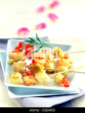 Ravioli-Spieße mit Fleur de Sel Meersalz Stockfoto