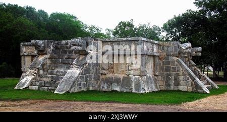 Mexiko. Chichén Itza. Plattform der Venus auf dem großen Platz. Stockfoto