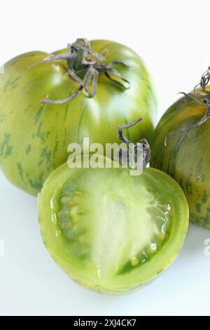 Grüne Zebratomaten aus biologischem Anbau Stockfoto