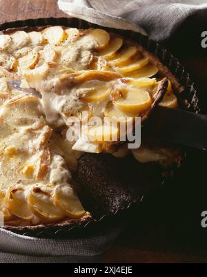 Kartoffel und Reblochon-Tarte Stockfoto