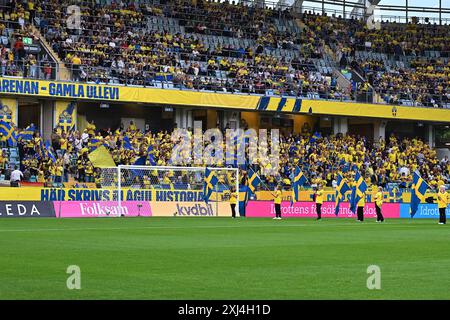 Gamla Ullevi, Göteborg, Schweden, 16. Juli 2024: Schwedische Fans Soft Hooligans vor dem Europameisterspiel der Frauen am 16. Juli 2024 zwischen Schweden und England bei Gamla Ullevi in Göteborg, Schweden (Peter Sonander/SPP) Credit: SPP Sport Press Photo. /Alamy Live News Stockfoto