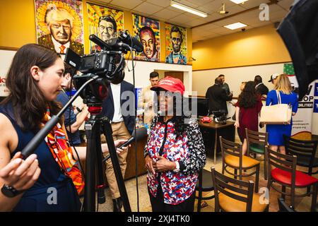Milwaukee, Wisconsin, USA. Juli 2024. SHARON YANCY, Mitglied des WIS GOP, spricht vor der Presse im Community Engagement Center. (Kreditbild: © Dave Decker/ZUMA Press Wire) NUR REDAKTIONELLE VERWENDUNG! Nicht für kommerzielle ZWECKE! Stockfoto
