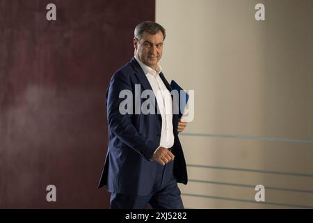 Markus Soeder (Ministerpräsident Bayerns, CSU) vor den Konsultationen auf der Konferenz der Ministerpräsidenten mit den Regierungschefs Stockfoto