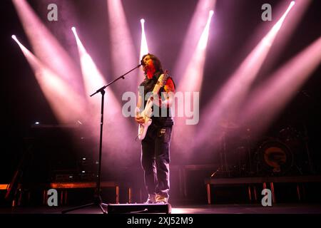 Juanes live auf der European Tour 2024 in der Uber Eats Music Hall in Berlin am 24. Juni 2024 Stockfoto