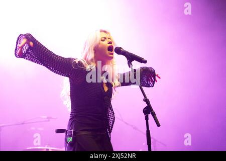 PAULA DALLA CORTE live auf der Fashion EP Show 2024 in der Berliner Uber Eats Music Hall am 24. Juni 2024 Stockfoto