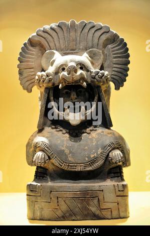 Schmuck aus dem Grab Nr. 7 von Monte Alban, Museum, Kirche des ehemaligen Dominikanerklosters Santo Domingo in Oaxaca de Juarez, Oaxaca, Mexiko Stockfoto