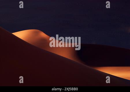 Afrika, Namibia, Sanddünen von Sossusvlei, Strukturen, Sonnenuntergang Stockfoto