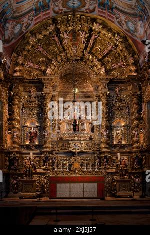 Innenansicht, Altar mit Schutzpatron Antonius und Jesuskind, Kirche Igreja de Santo Antonio, Stadtmuseum Dr. Jose Formosinho, Lagos, Algarve Stockfoto