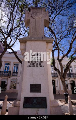 Kriegsdenkmal, Monumento aos Mortos da Grande Guerra, Platz Praca Luis de Camoes, Altstadt, Lagos, Algarve, Portugal Stockfoto