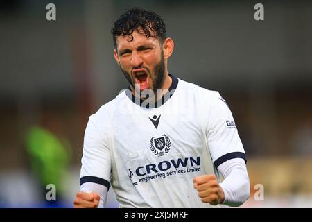 Gayfield Park, Arbroath, Großbritannien. Juli 2024. Premier Sports Cup Football, Arbroath gegen Dundee; Antonio Portales aus Dundee feiert am Ende des Spiels Credit: Action Plus Sports/Alamy Live News Stockfoto