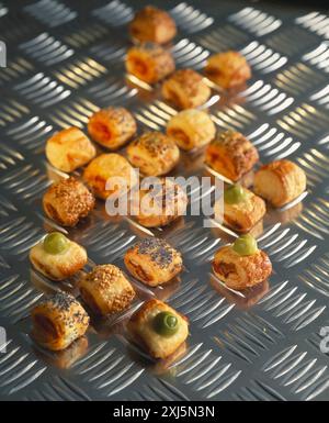 Verschiedene Petits-Fours Stockfoto