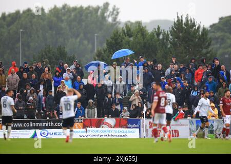 Gayfield Park, Arbroath, Großbritannien. Juli 2024. Premier Sports Cup Football, Arbroath gegen Dundee; Dundee Fans Credit: Action Plus Sports/Alamy Live News Stockfoto